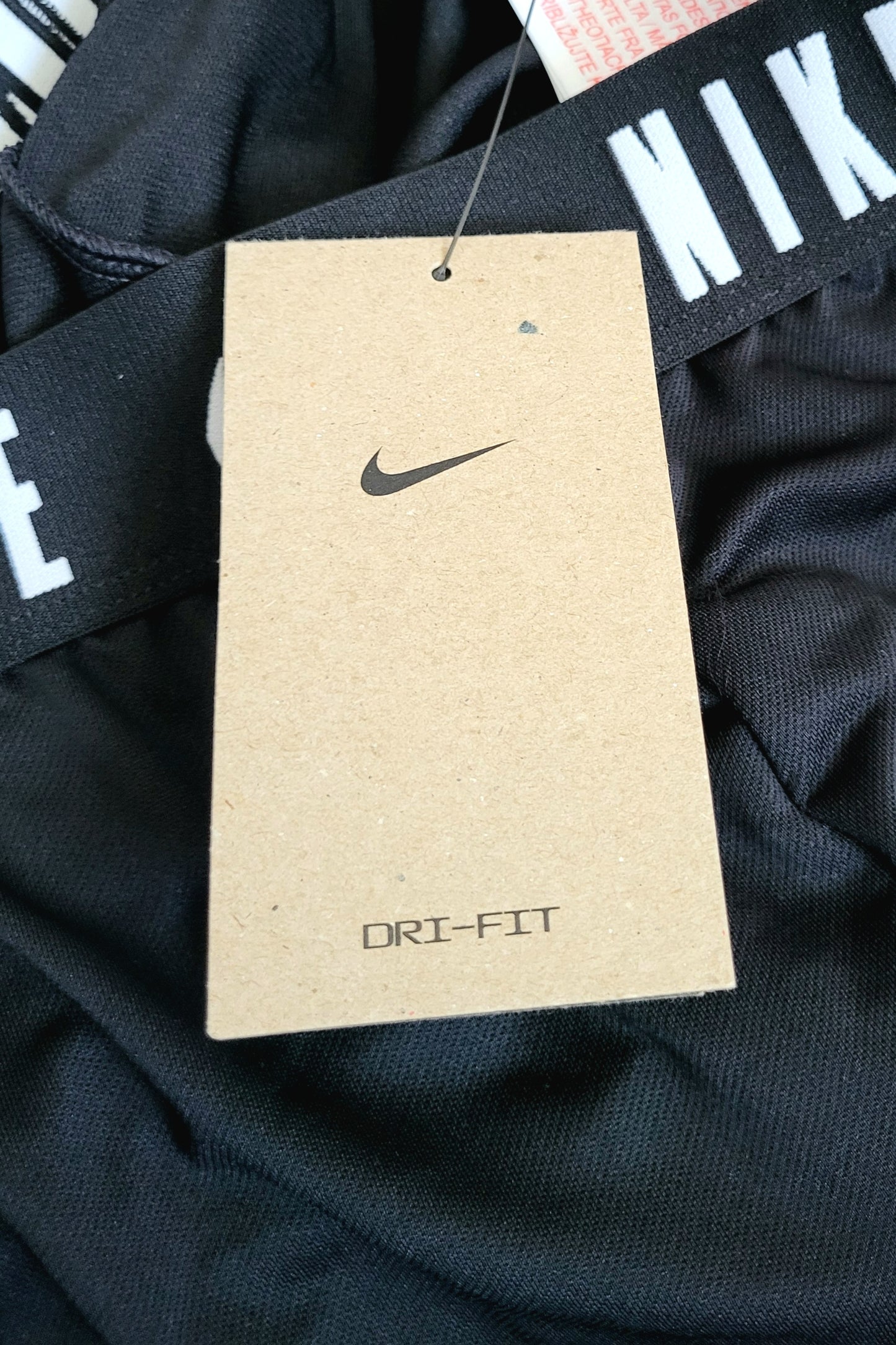 Kids Black Nike Dri-Fit Training Shorts- size Large