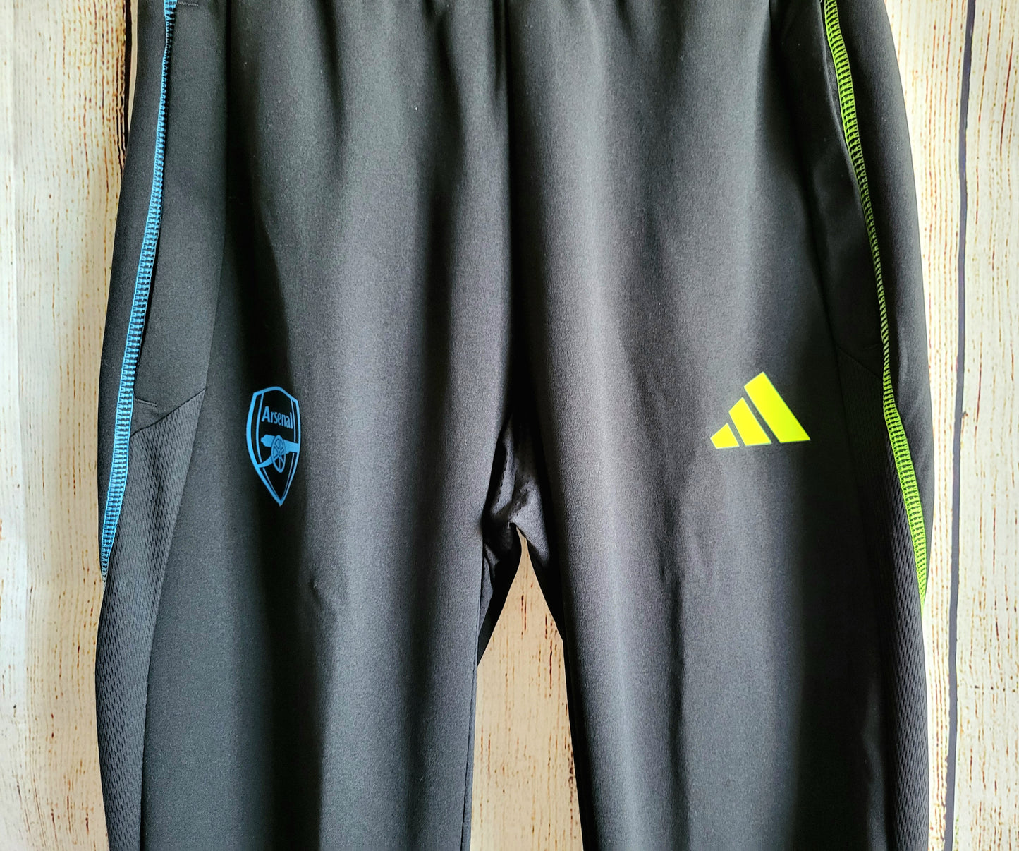 Adidas Arsenal tracksuit bottoms, slim fit- size small