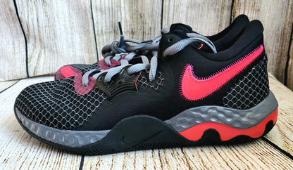Nike Renew Elevate 2 Trainers- size 10
