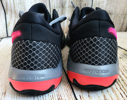 Nike Renew Elevate 2 Trainers- size 10