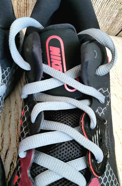 Nike Renew Elevate 2 Trainers- size 10